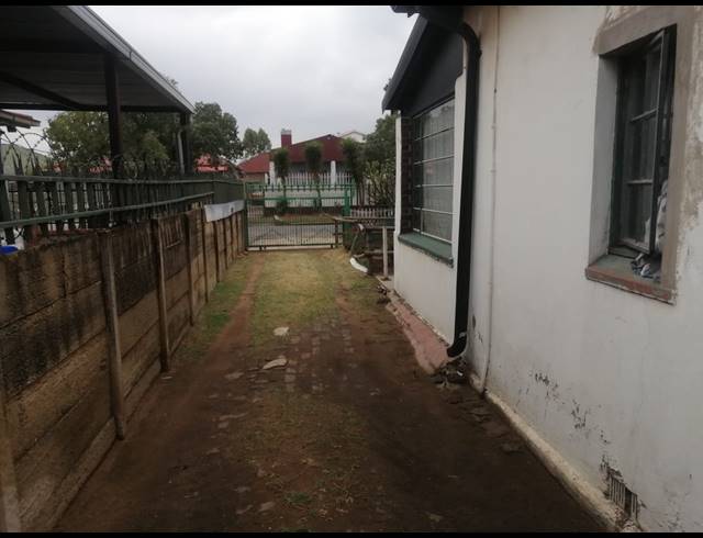 3 BEDROOM HOUSE FOR SALE IN BOKSBURG EAST
